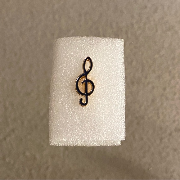 Musical Note Pin - Picture 2 of 3
